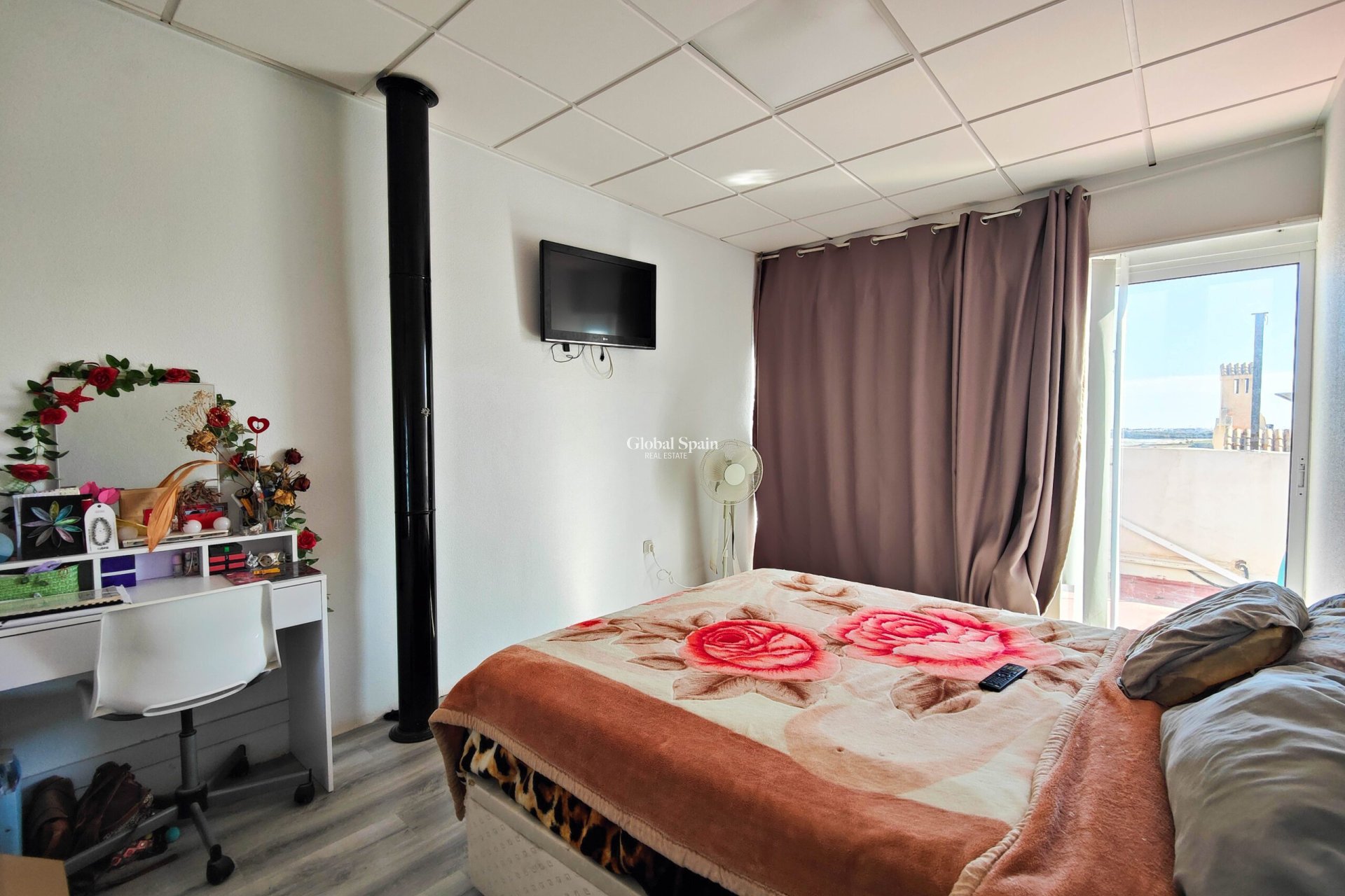 Resale - HOUSE -
SAN MIGUEL DE SALINAS - Inland