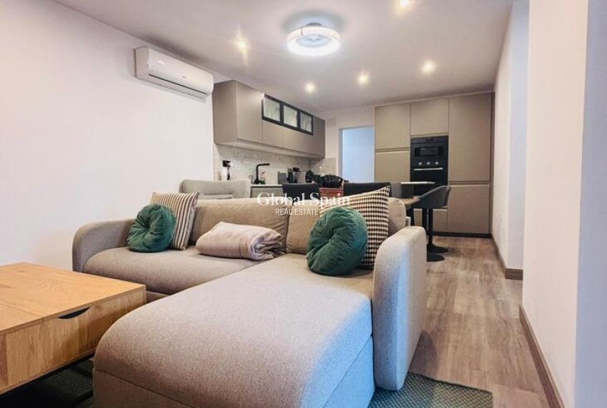 Resale - HOUSE -
SAN MIGUEL DE SALINAS - Inland