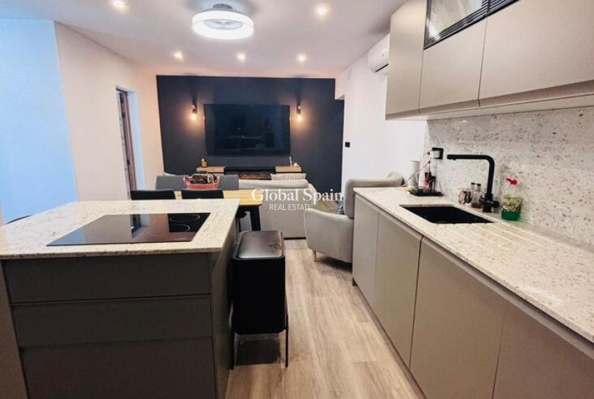 Resale - HOUSE -
SAN MIGUEL DE SALINAS - Inland