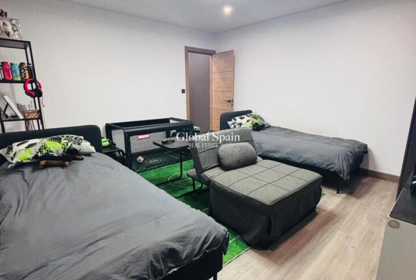 Resale - HOUSE -
SAN MIGUEL DE SALINAS - Inland