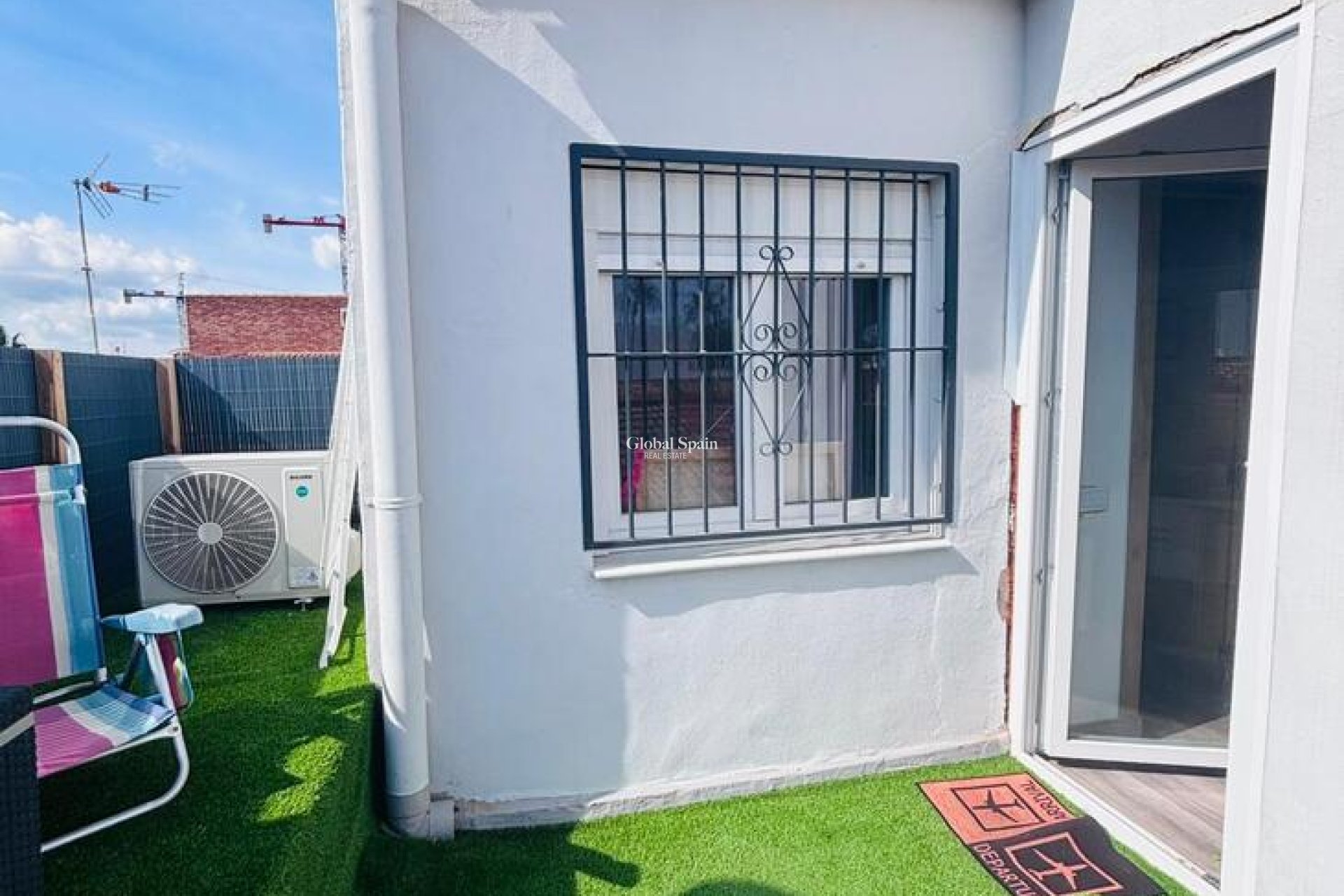 Resale - HOUSE -
SAN MIGUEL DE SALINAS - Inland