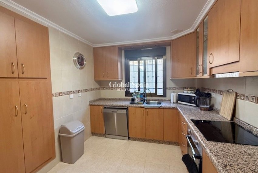 Resale - HOUSE -
SAN MIGUEL DE SALINAS - Inland