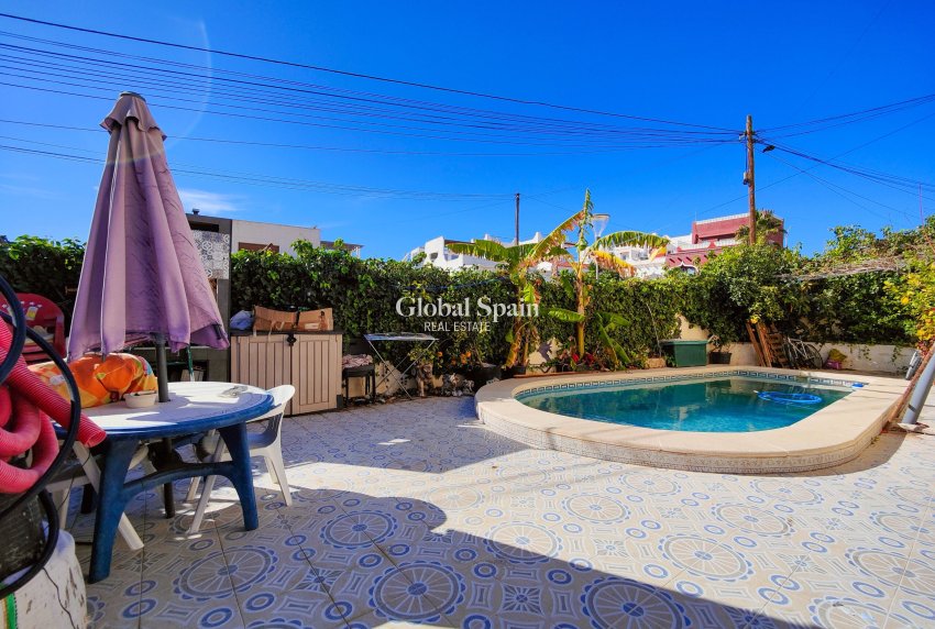 Resale - HOUSE -
SAN MIGUEL DE SALINAS - Inland