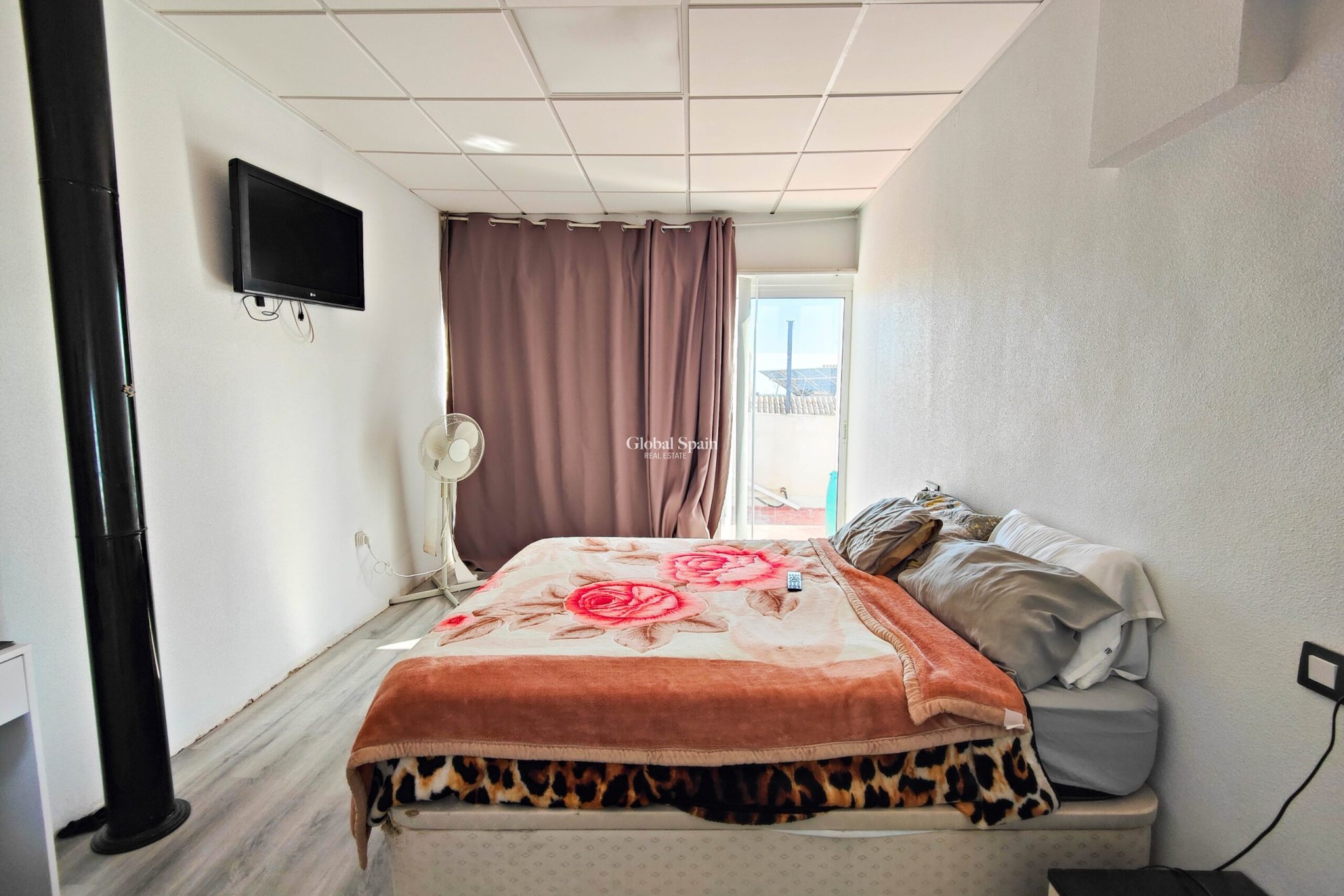 Resale - HOUSE -
SAN MIGUEL DE SALINAS - Inland