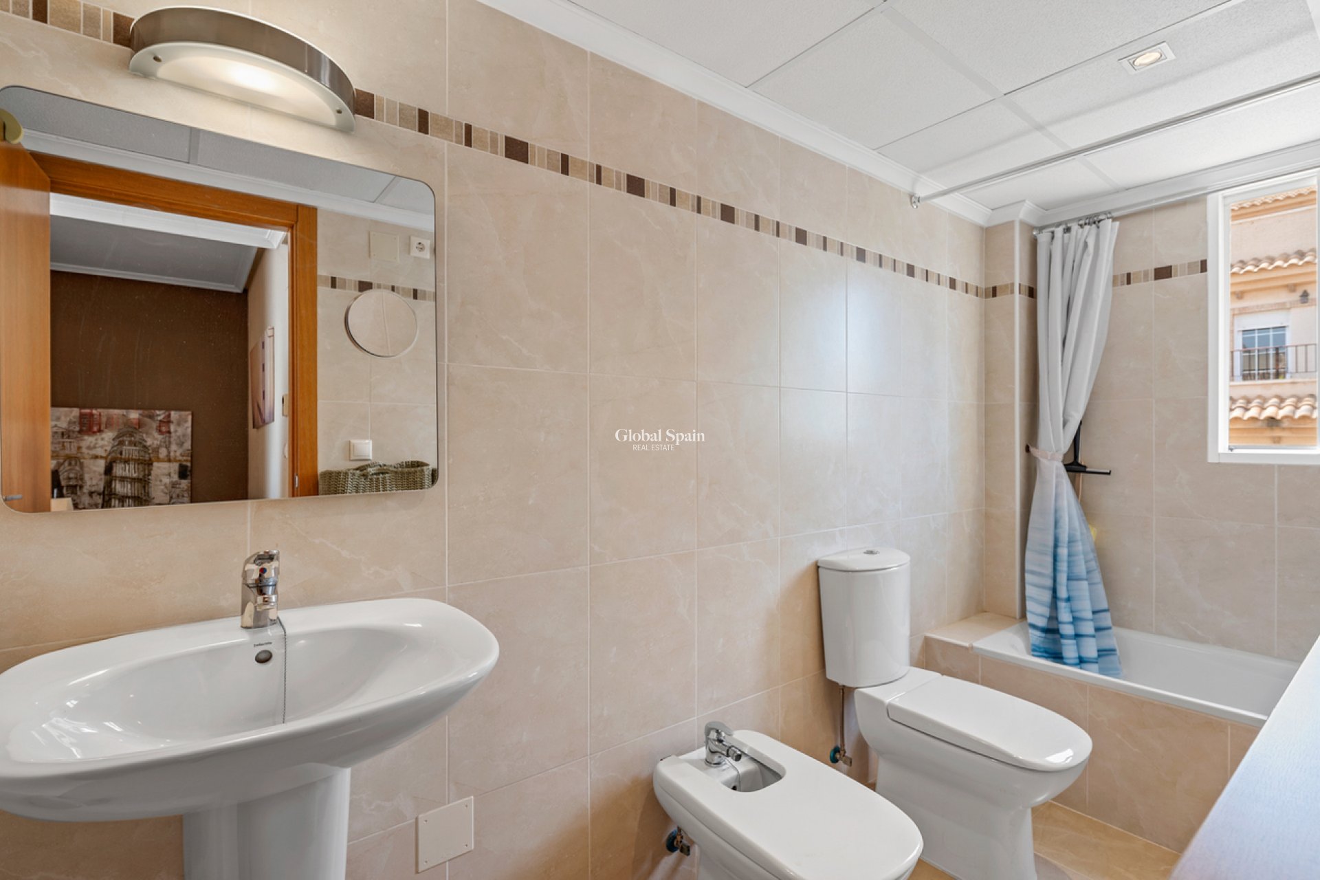 Resale - HOUSE -
SAN MIGUEL DE SALINAS - Inland