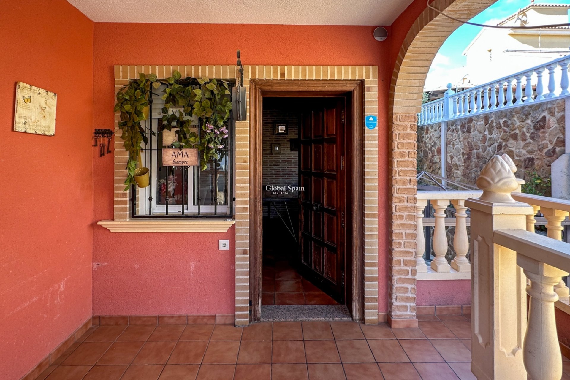 Resale - HOUSE -
SAN MIGUEL DE SALINAS - Inland