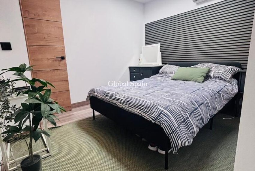 Resale - HOUSE -
SAN MIGUEL DE SALINAS - Inland
