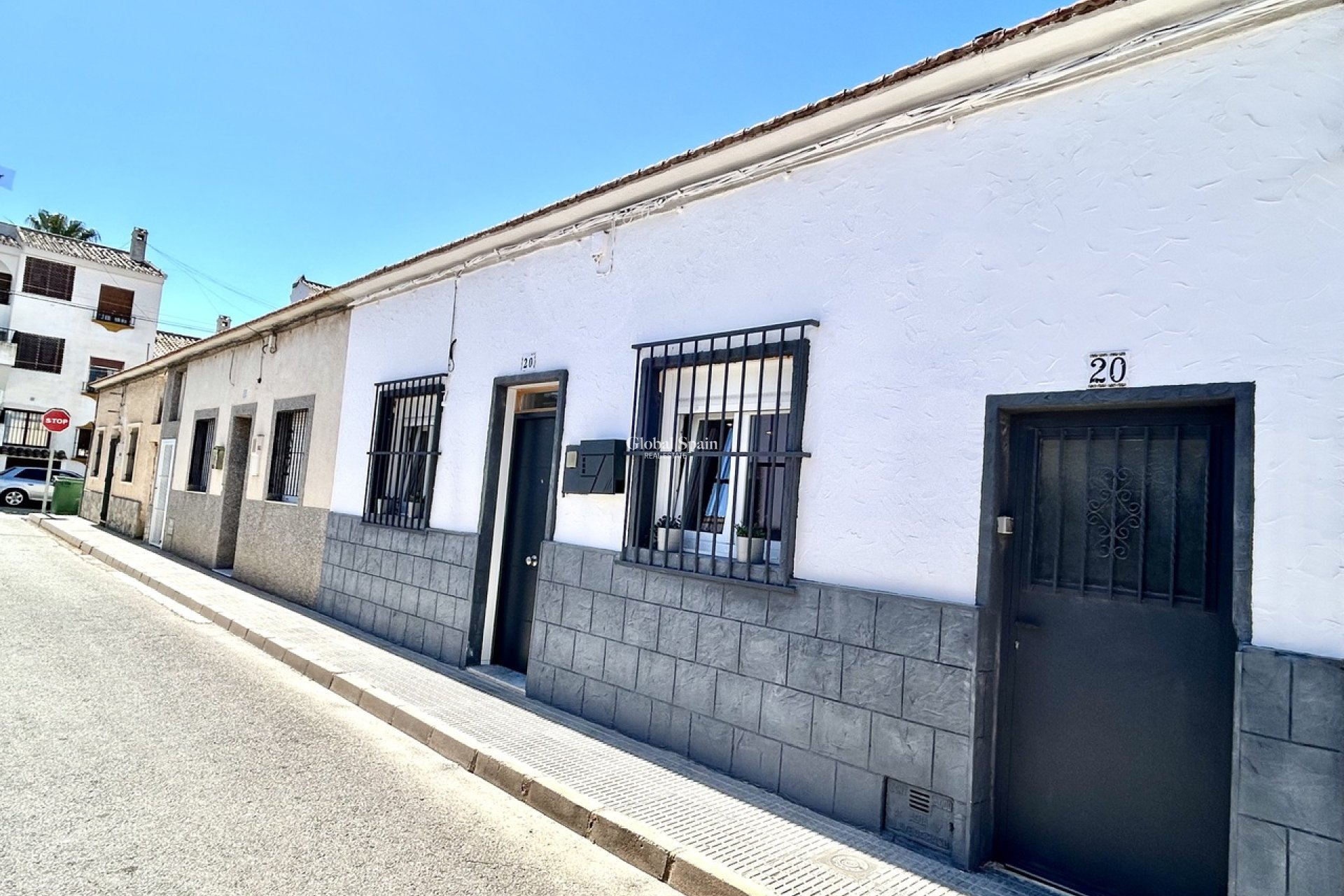 Resale - HOUSE -
SAN MIGUEL DE SALINAS - Inland