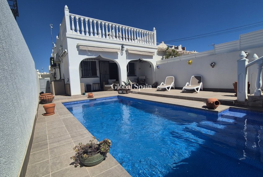 Resale - HOUSE -
SAN MIGUEL DE SALINAS - Inland