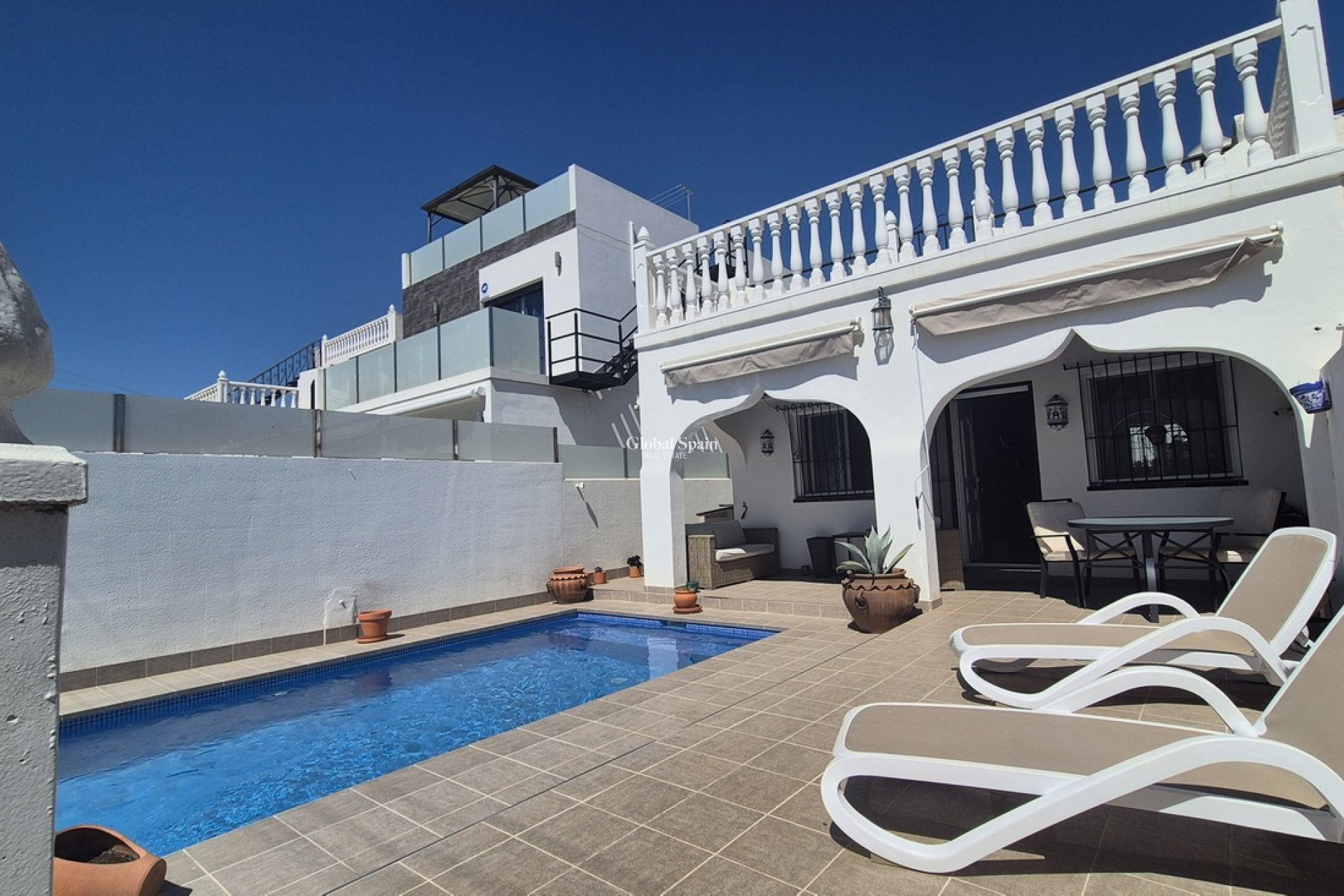 Resale - HOUSE -
SAN MIGUEL DE SALINAS - Inland