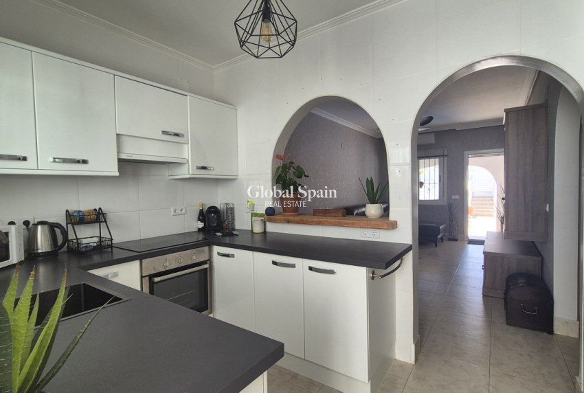 Resale - HOUSE -
SAN MIGUEL DE SALINAS - Inland