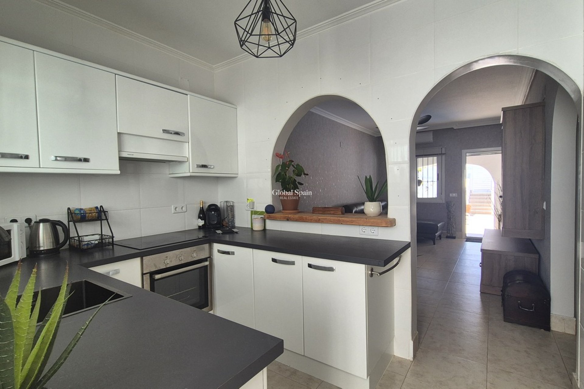 Resale - HOUSE -
SAN MIGUEL DE SALINAS - Inland