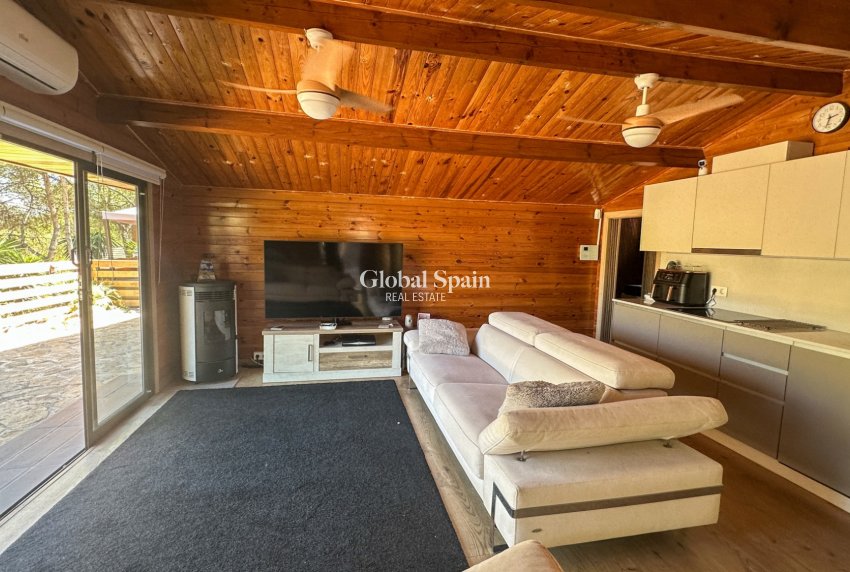 Resale - HOUSE -
SAN MIGUEL DE SALINAS - Inland