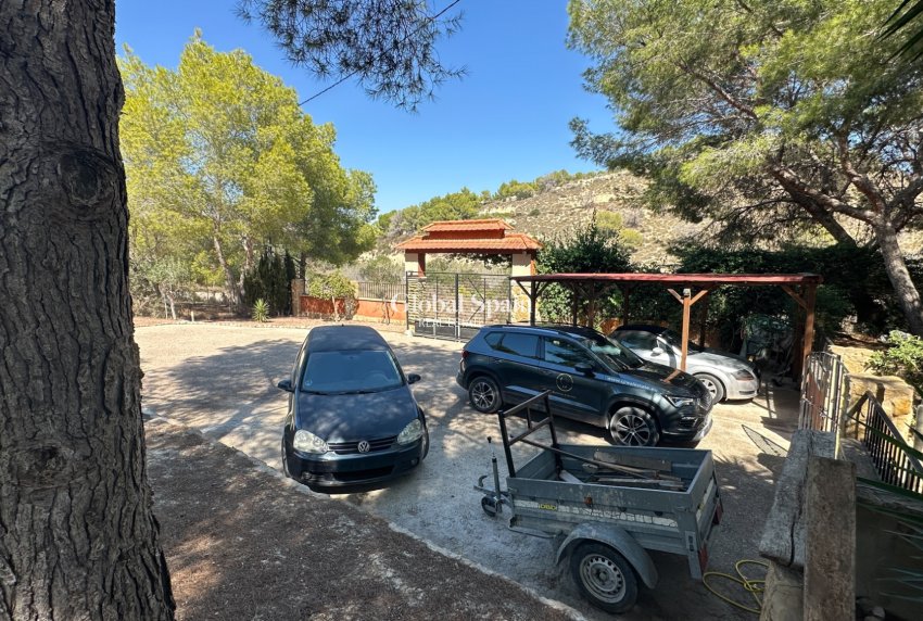 Resale - HOUSE -
SAN MIGUEL DE SALINAS - Inland