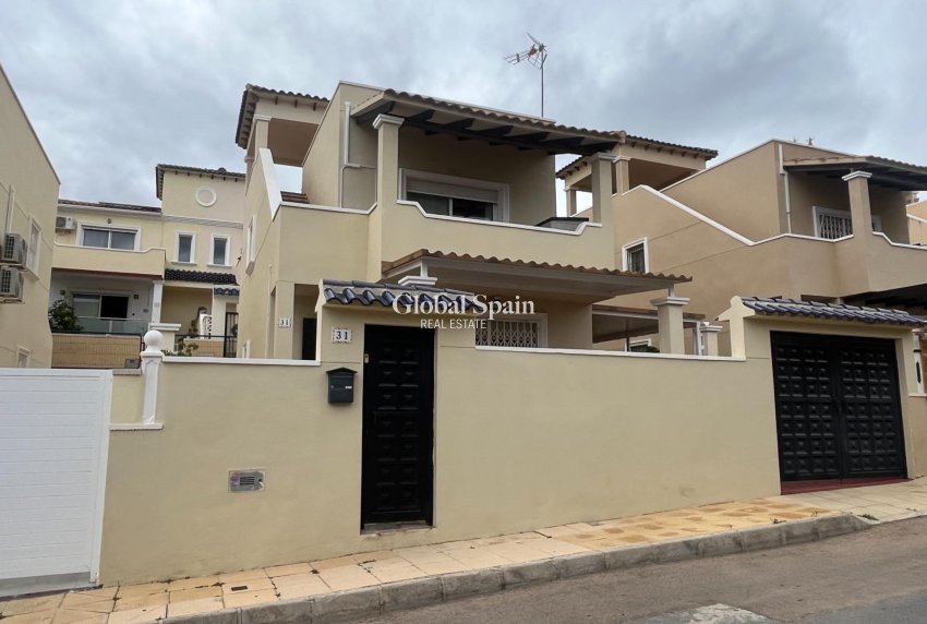 Resale - HOUSE -
SAN MIGUEL DE SALINAS - Las Filipinas