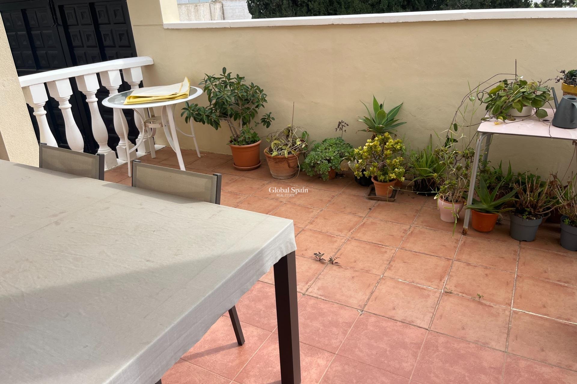 Resale - HOUSE -
SAN MIGUEL DE SALINAS - Las Filipinas