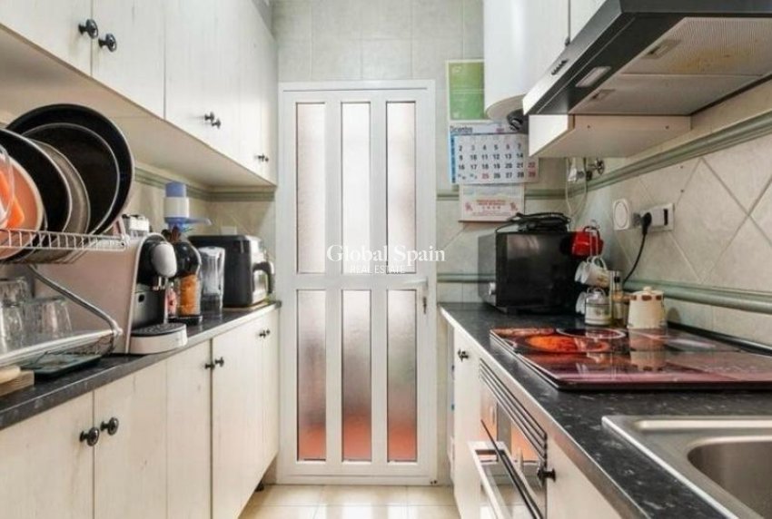 Resale - HOUSE -
SAN MIGUEL DE SALINAS - Las Filipinas