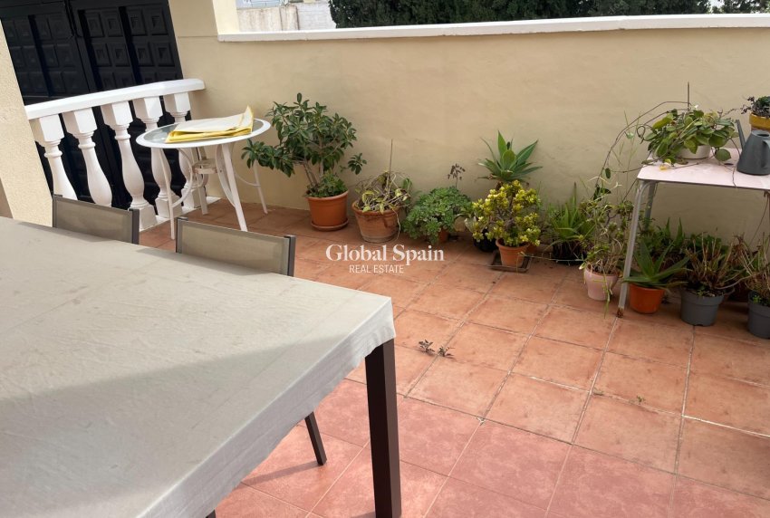 Resale - HOUSE -
SAN MIGUEL DE SALINAS - Las Filipinas