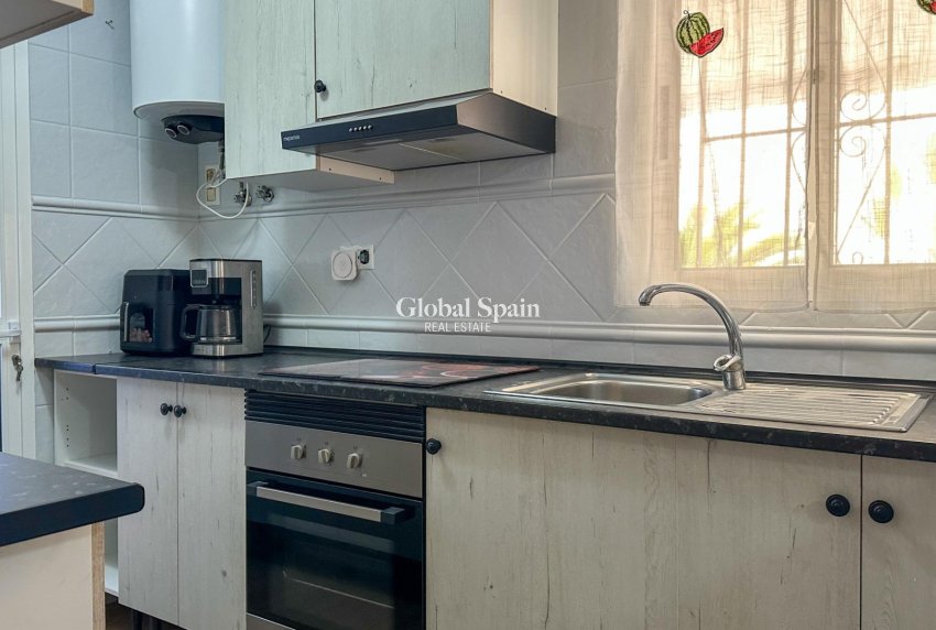 Resale - HOUSE -
SAN MIGUEL DE SALINAS - Las Filipinas