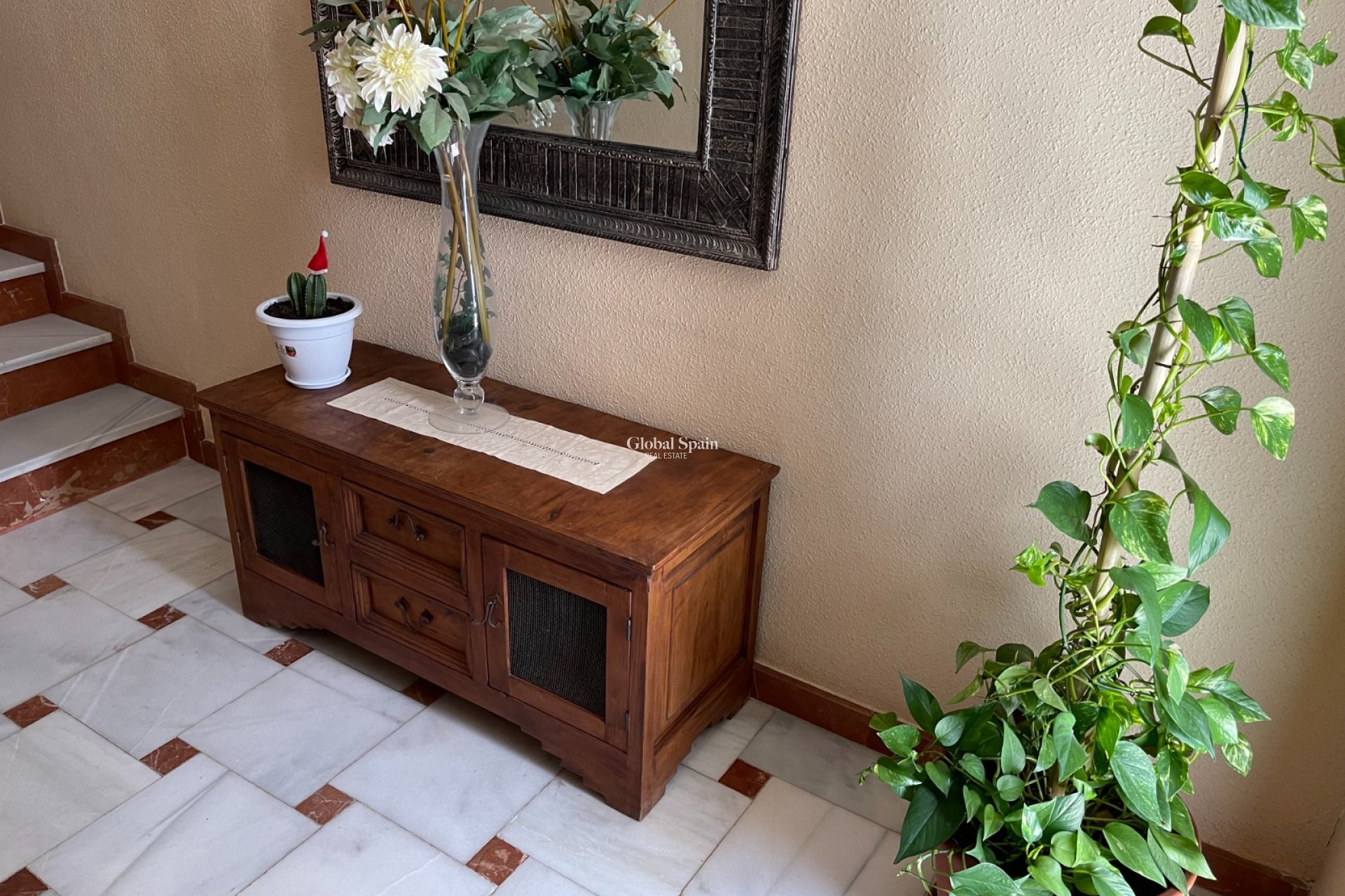 Resale - HOUSE -
SAN MIGUEL DE SALINAS - Pueblo