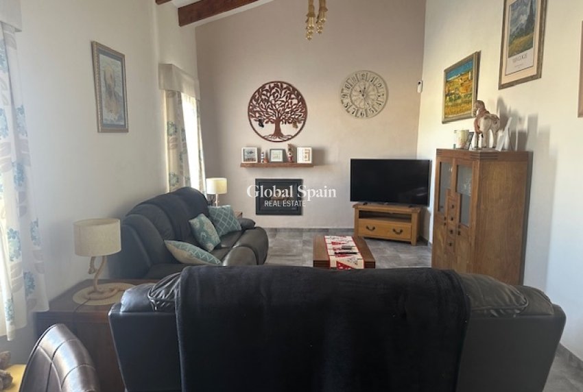 Resale - HOUSE -
SAN MIGUEL DE SALINAS - San Miguel de Salinas