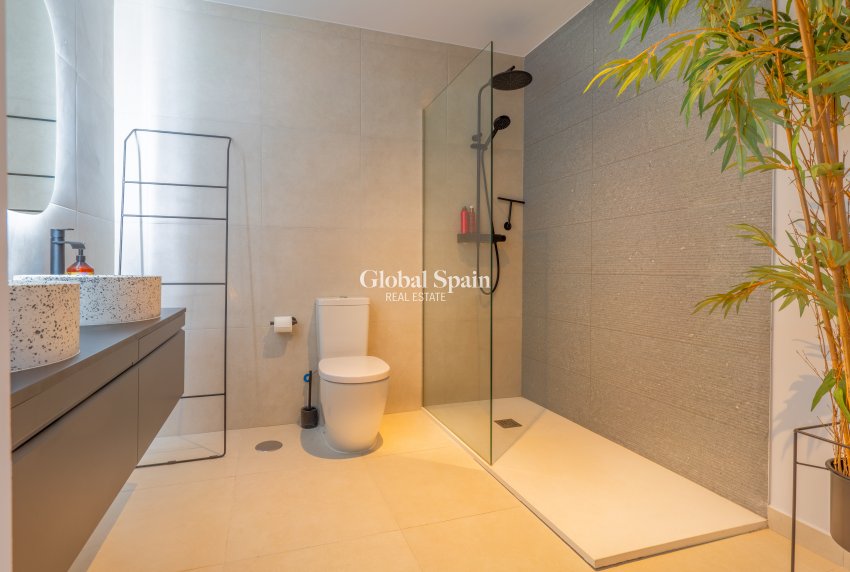 Resale - HOUSE -
SAN MIGUEL DE SALINAS - San Miguel de Salinas