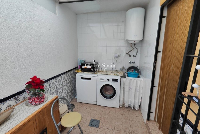 Resale - HOUSE -
SAN PEDRO DEL PINATAR - Lo pagan