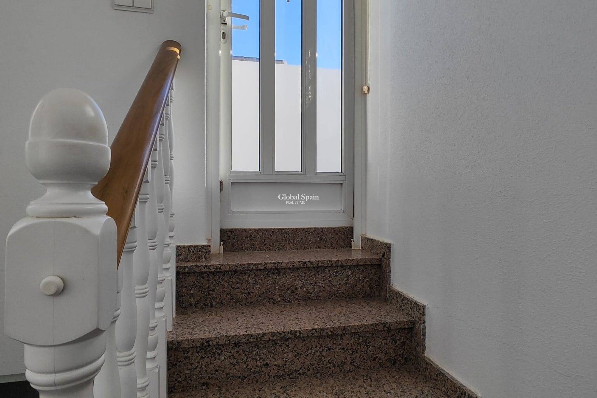 Resale - HOUSE -
SAN PEDRO DEL PINATAR - Lo pagan