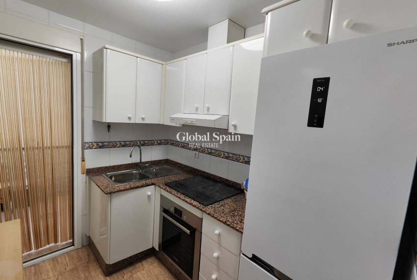 Resale - HOUSE -
SAN PEDRO DEL PINATAR - Lo pagan