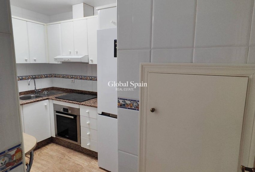 Resale - HOUSE -
SAN PEDRO DEL PINATAR - Lo pagan