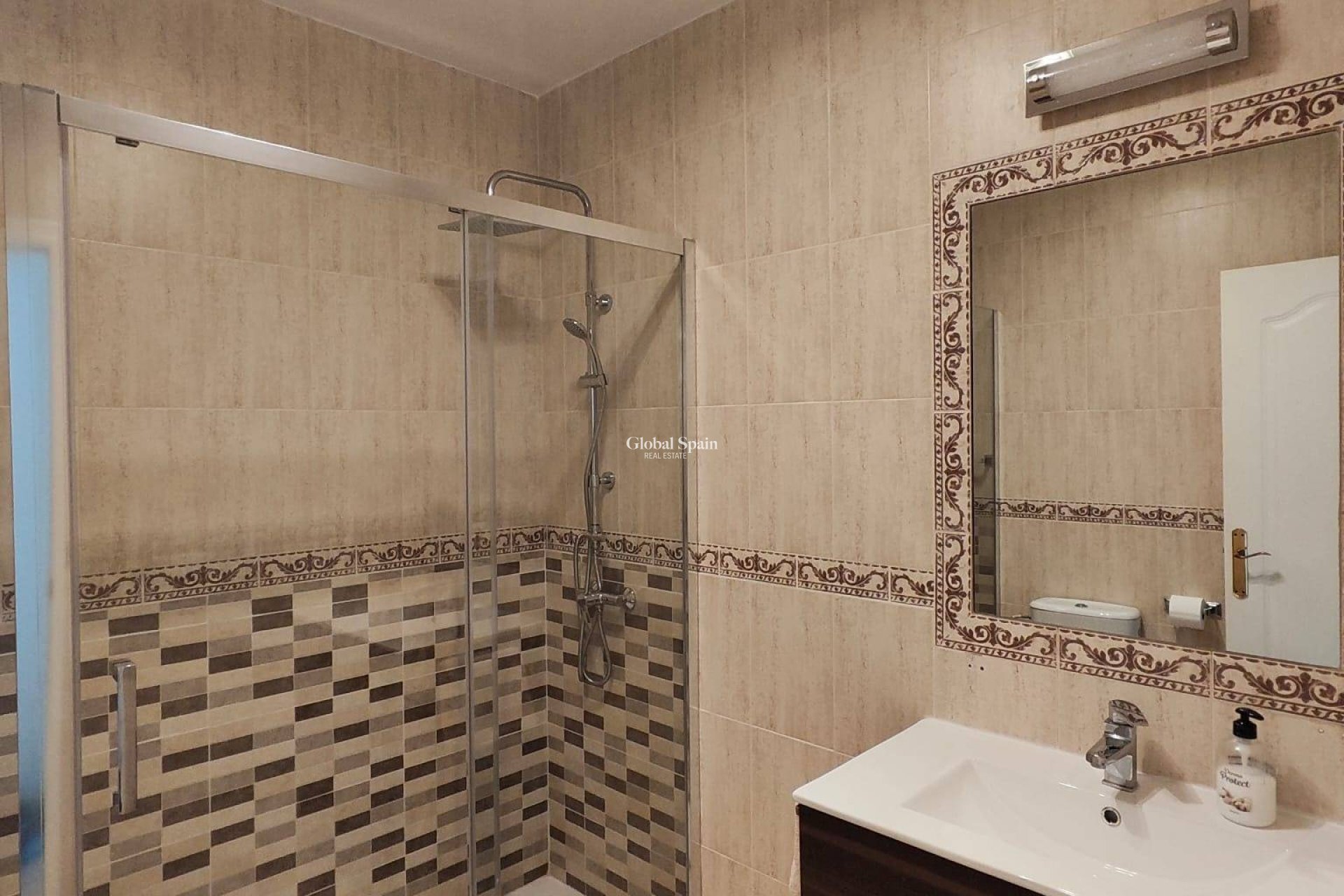 Resale - HOUSE -
SAN PEDRO DEL PINATAR - Lo pagan