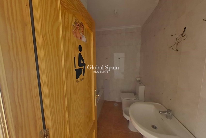 Resale - HOUSE -
SAN PEDRO DEL PINATAR - Lo pagan