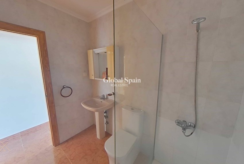Resale - HOUSE -
SAN PEDRO DEL PINATAR - Lo pagan