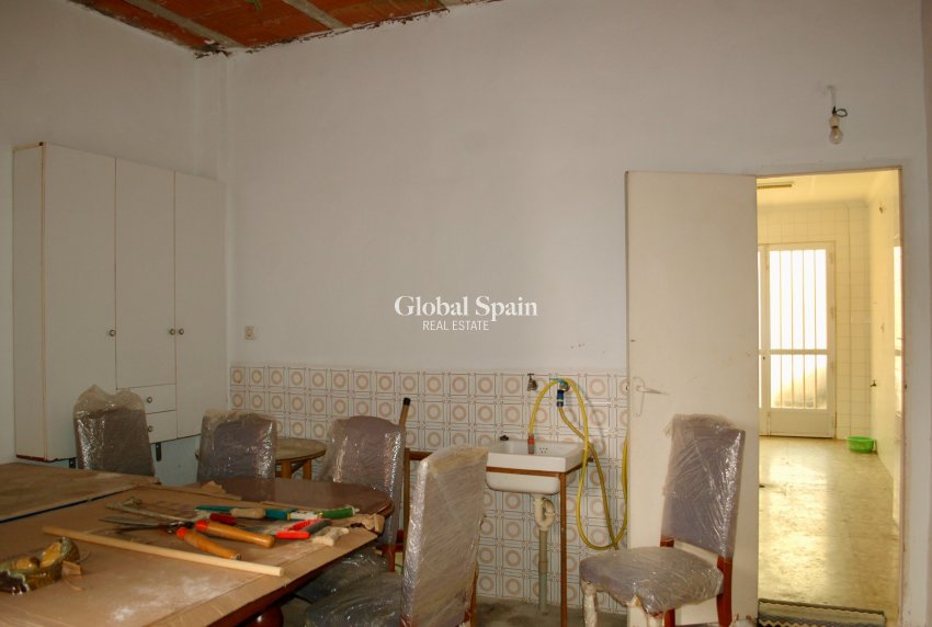 Resale - House -
SAN PEDRO DEL PINATAR - Los Antolinos