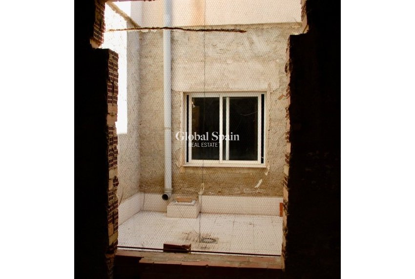 Resale - House -
SAN PEDRO DEL PINATAR - Los Antolinos