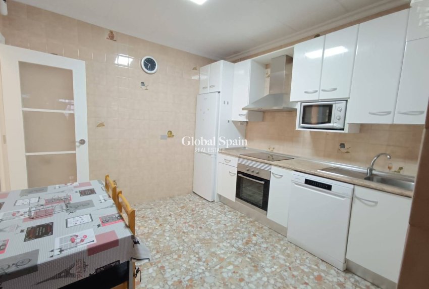 Resale - HOUSE -
SAN PEDRO DEL PINATAR - Los Cuarteros