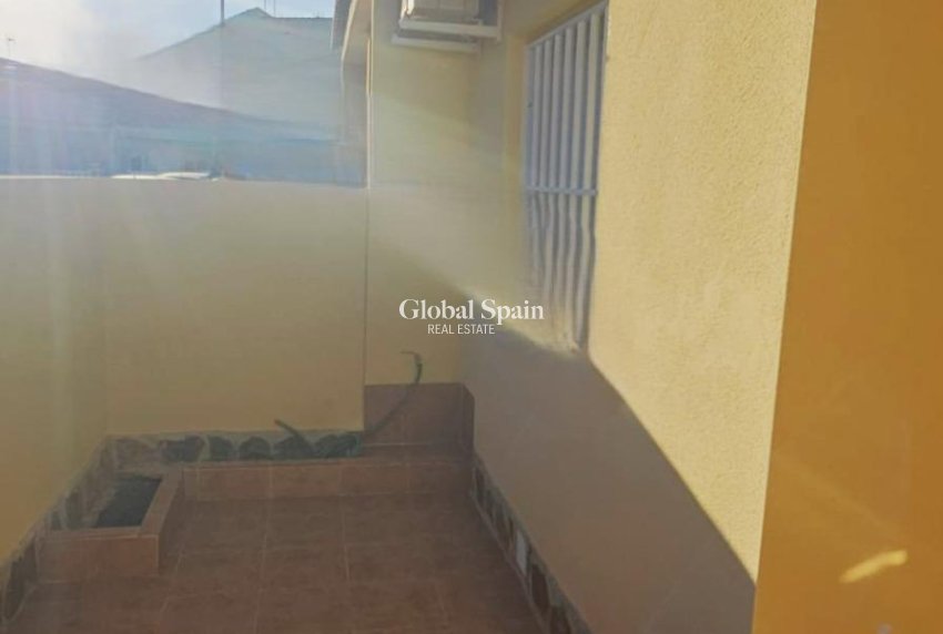 Resale - HOUSE -
SAN PEDRO DEL PINATAR - Los Cuarteros