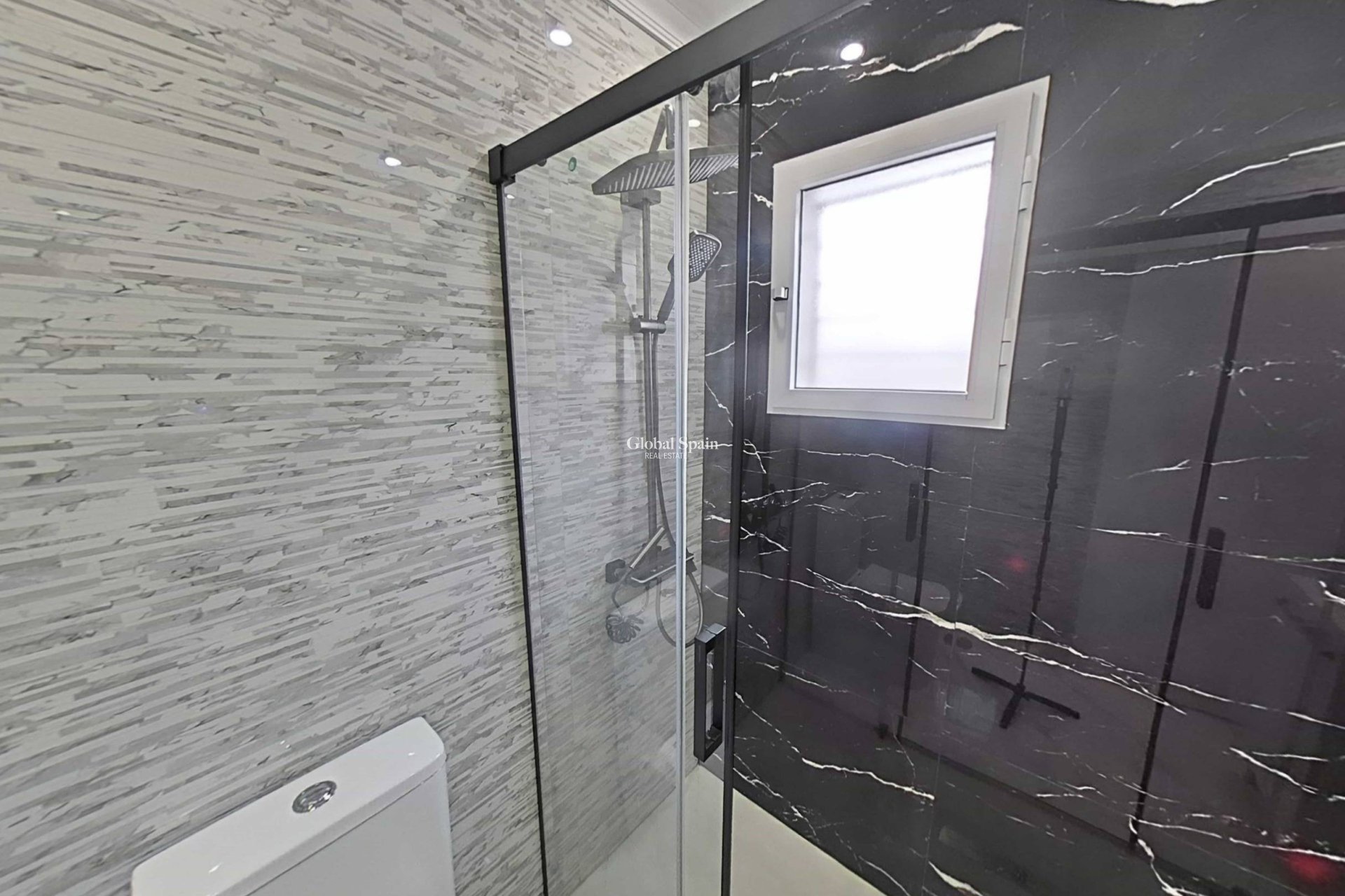 Resale - HOUSE -
SAN PEDRO DEL PINATAR - San Pedro Del Pinatar Centro