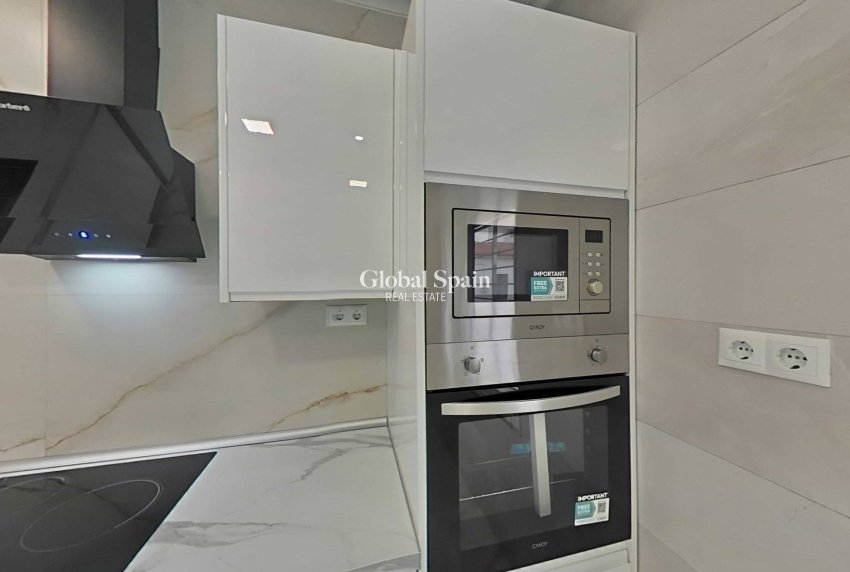 Resale - HOUSE -
SAN PEDRO DEL PINATAR - San Pedro Del Pinatar Centro