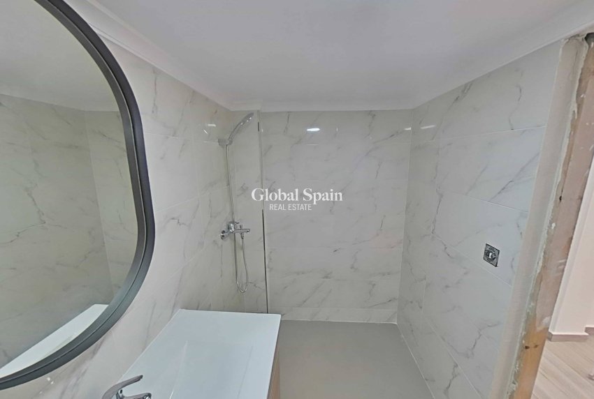 Resale - HOUSE -
SAN PEDRO DEL PINATAR - San Pedro Del Pinatar Centro