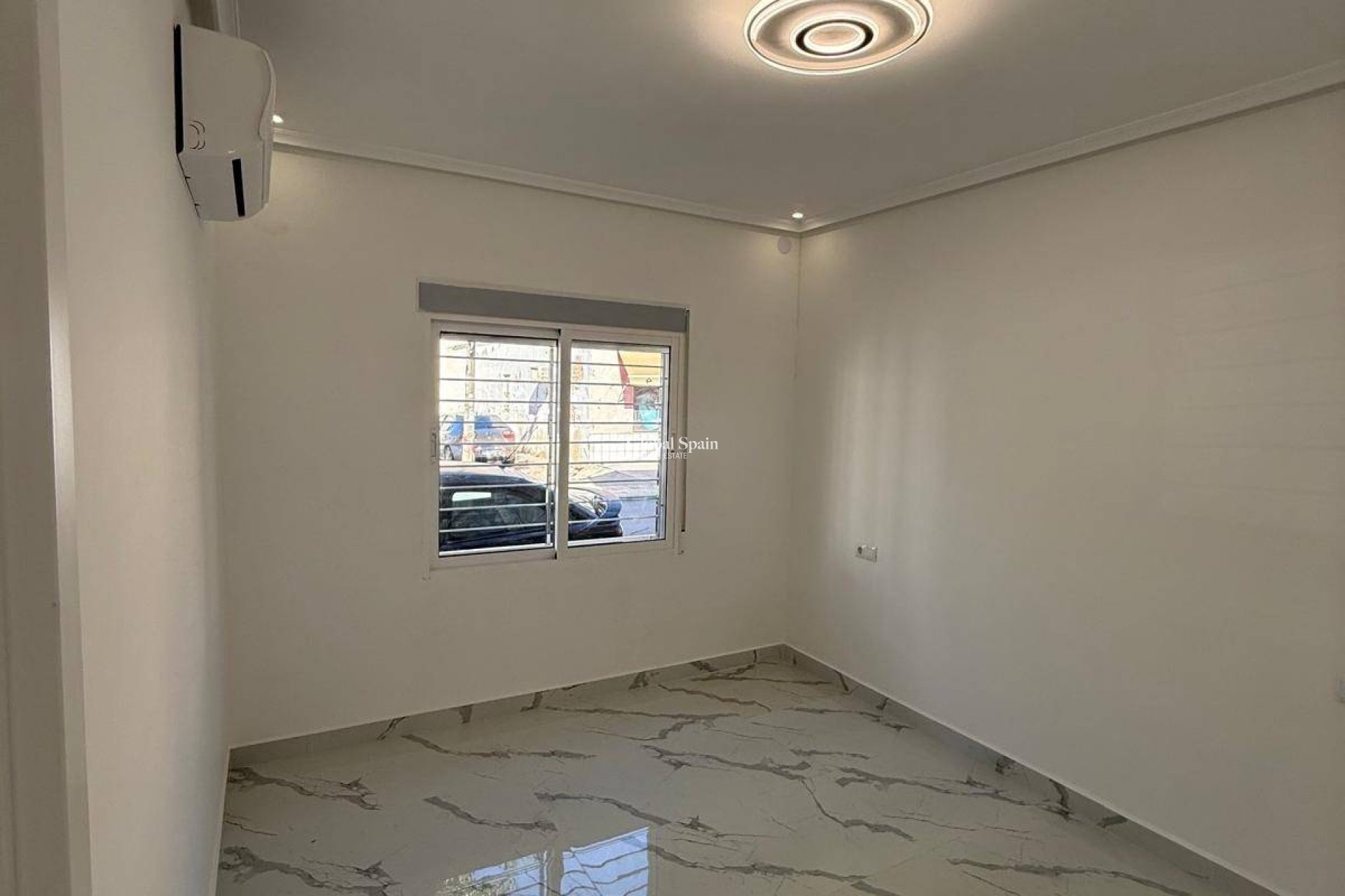Resale - HOUSE -
SAN PEDRO DEL PINATAR - San Pedro Del Pinatar Centro