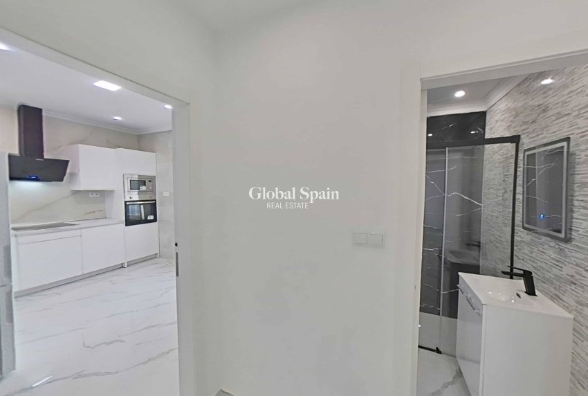 Resale - HOUSE -
SAN PEDRO DEL PINATAR - San Pedro Del Pinatar Centro