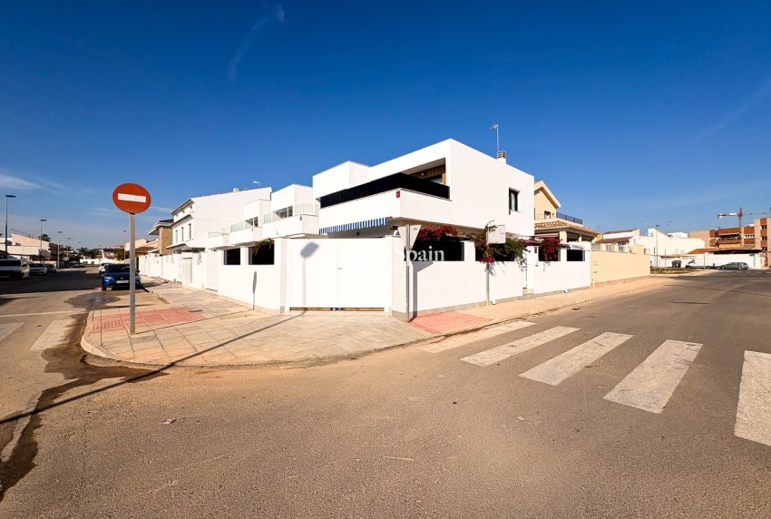 Resale - HOUSE -
SAN PEDRO DEL PINATAR - San Pedro del Pinatar pueblo