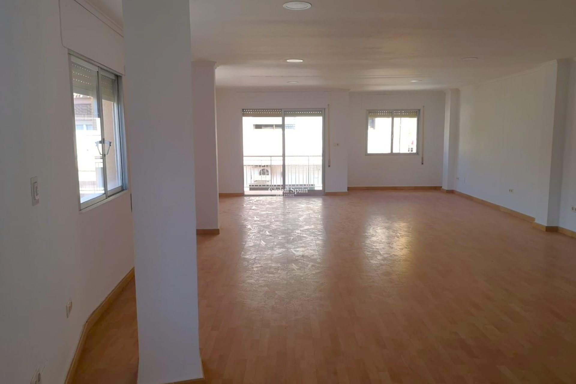 Resale - HOUSE -
SAN PEDRO DEL PINATAR - San Pedro del Pinatar