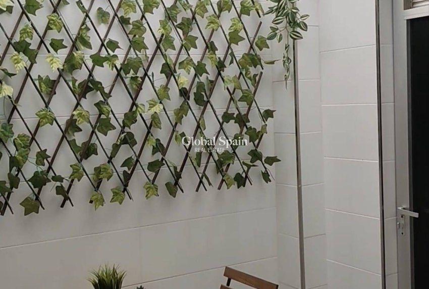 Resale - HOUSE -
SAN PEDRO DEL PINATAR - Villananitos