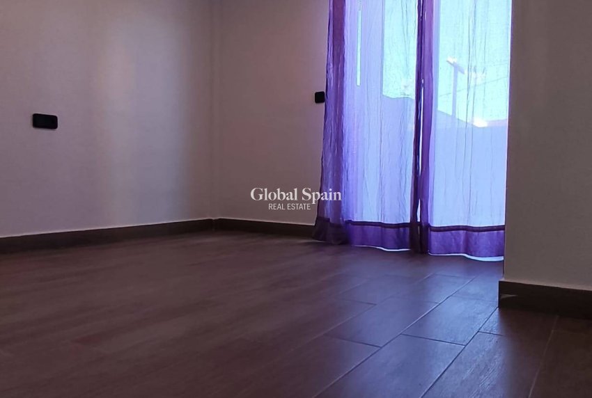 Resale - HOUSE -
SAN PEDRO DEL PINATAR - Villananitos