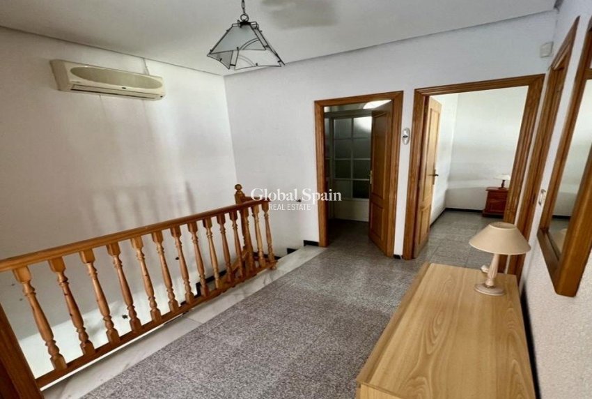 Resale - HOUSE -
SANTA POLA - Costa Blanca