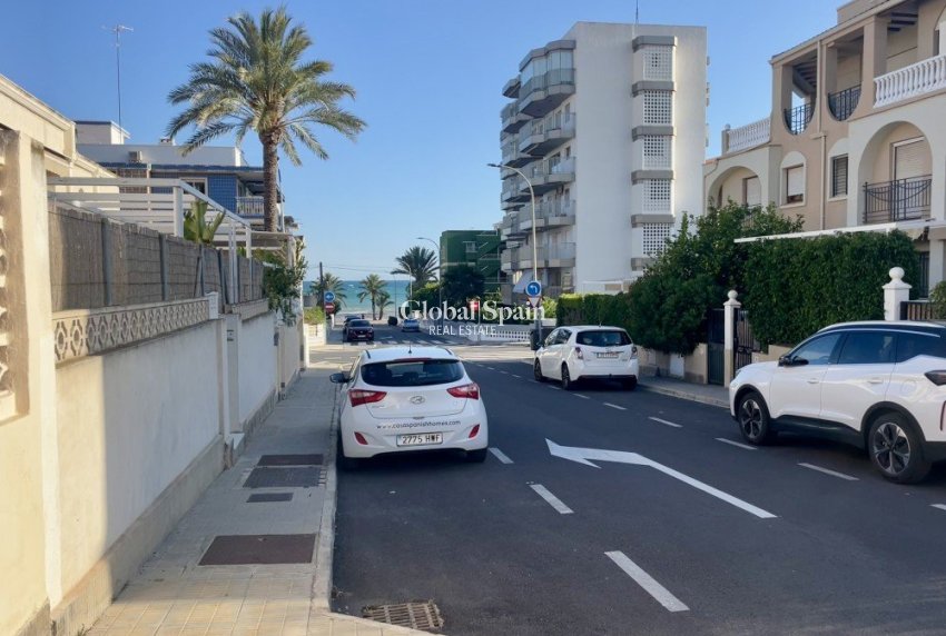 Resale - HOUSE -
SANTA POLA - Costa Blanca