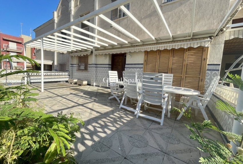 Resale - HOUSE -
SANTA POLA - Costa Blanca