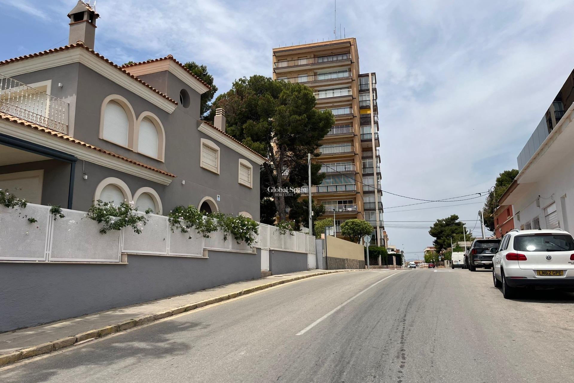 Resale - HOUSE -
SANTIAGO DE LA RIBERA - Playa De Santiago De La Ribera